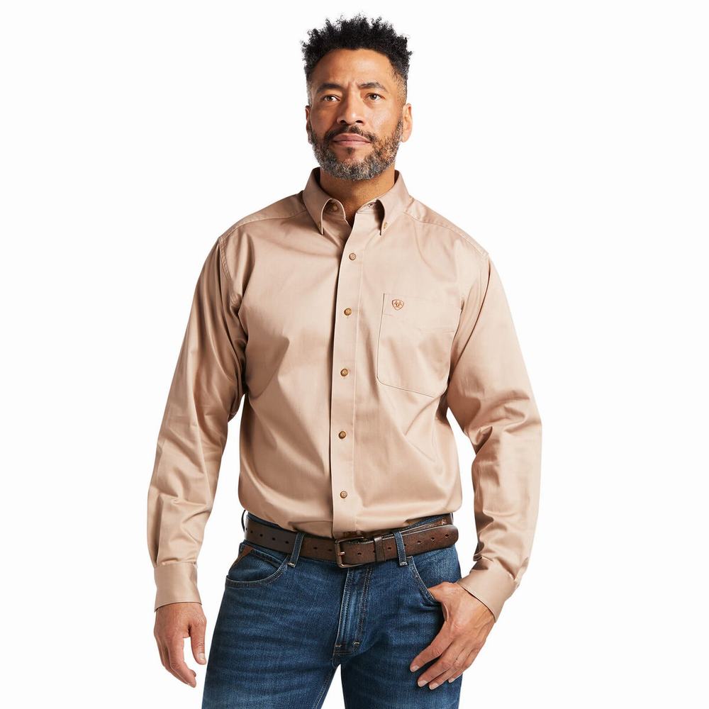 Men\'s Ariat Solid Twill Classic Fit Shirts Khaki | FBYD-91803