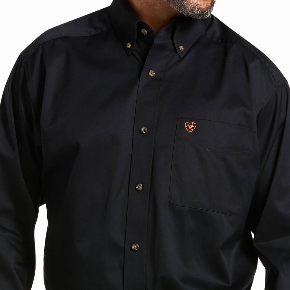 Men's Ariat Solid Twill Classic Fit Shirts Black | QKFP-90751