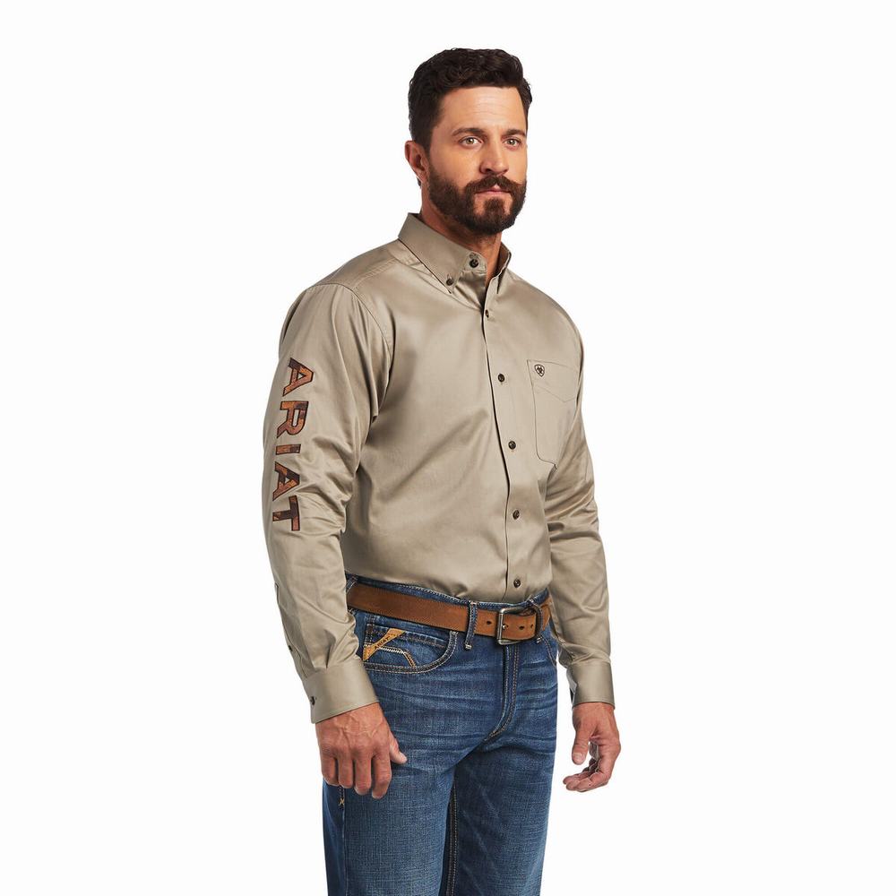 Men\'s Ariat Team Logo Twill Classic Fit Shirts Camo | XTQU-83275